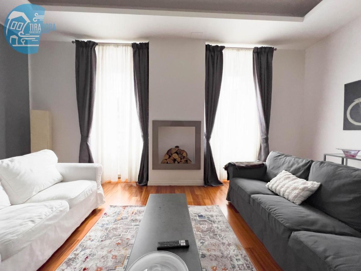 Mazzini 44 Tirabora Short Rent Apartment Trieste Luaran gambar